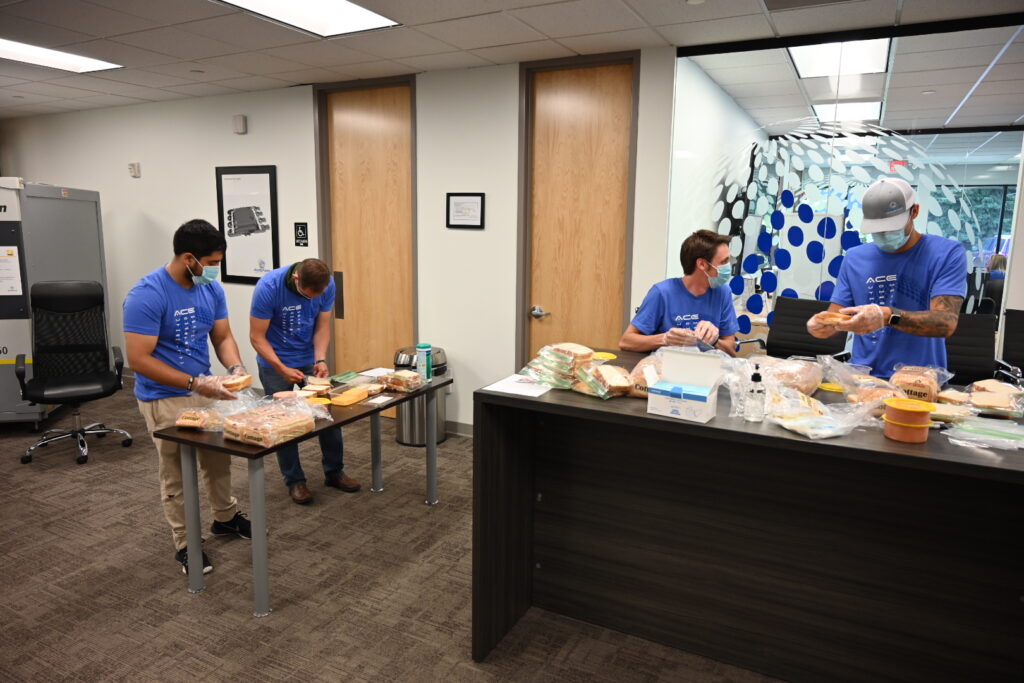 ACE Day 2020 - Avonix Team making sandwiches for the homeless of Minneapolis